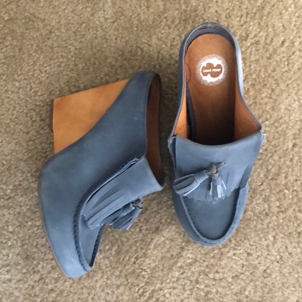 Wedge heels in blue suede from Anthropologie